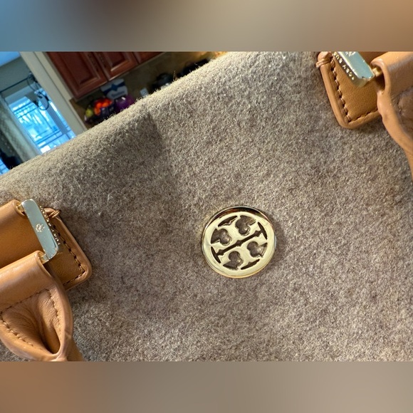 Tory Burch Dana Grayish Beige Wool/Leather Tote Bag Purse - Picture 2 of 16